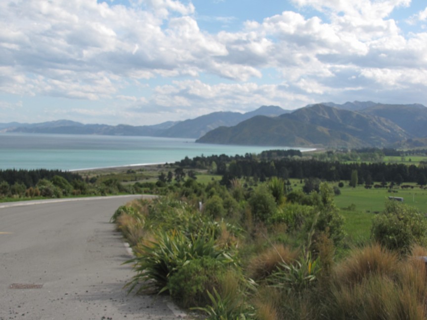 Looking south at the coastal hills - the big mountains were behind me